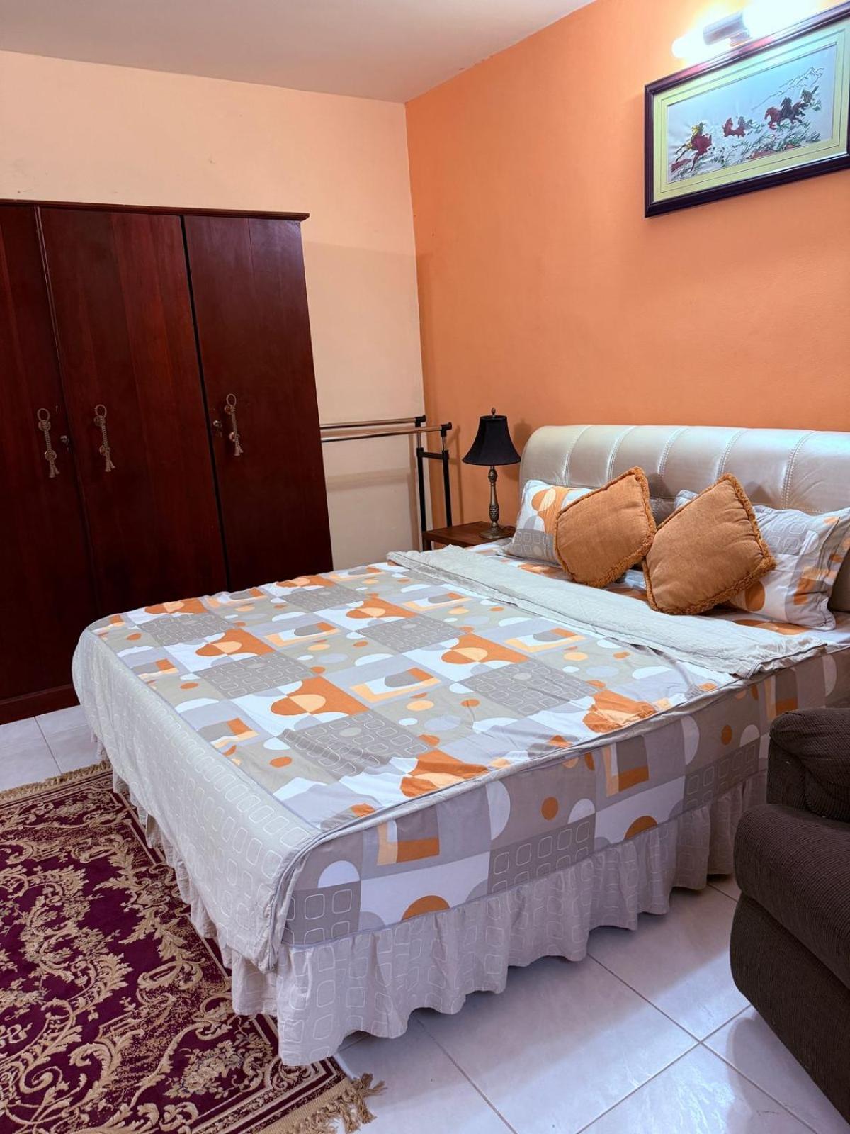 Resident View Homestay Канди Экстерьер фото