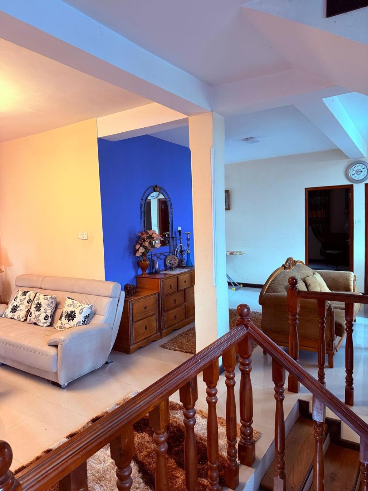 Resident View Homestay Канди Экстерьер фото