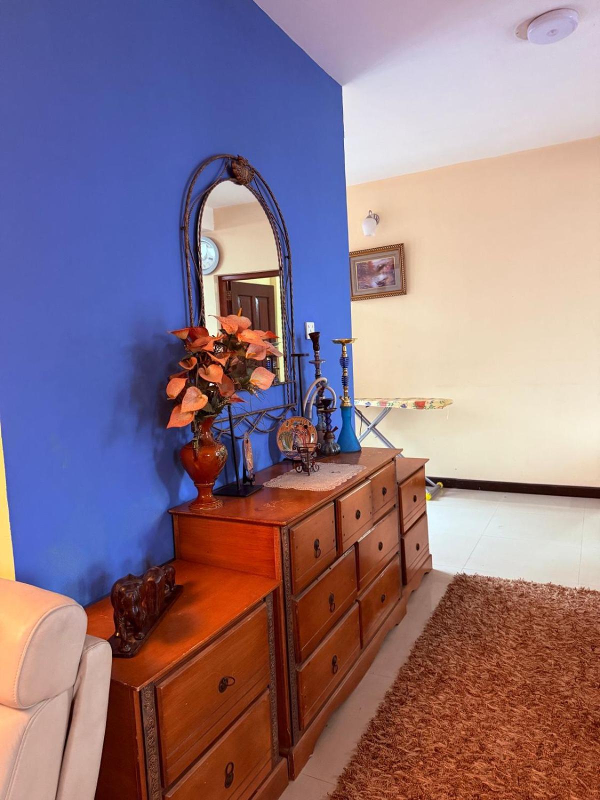 Resident View Homestay Канди Экстерьер фото