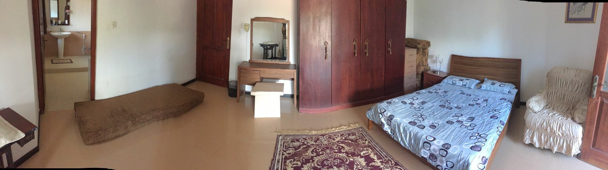 Resident View Homestay Канди Экстерьер фото