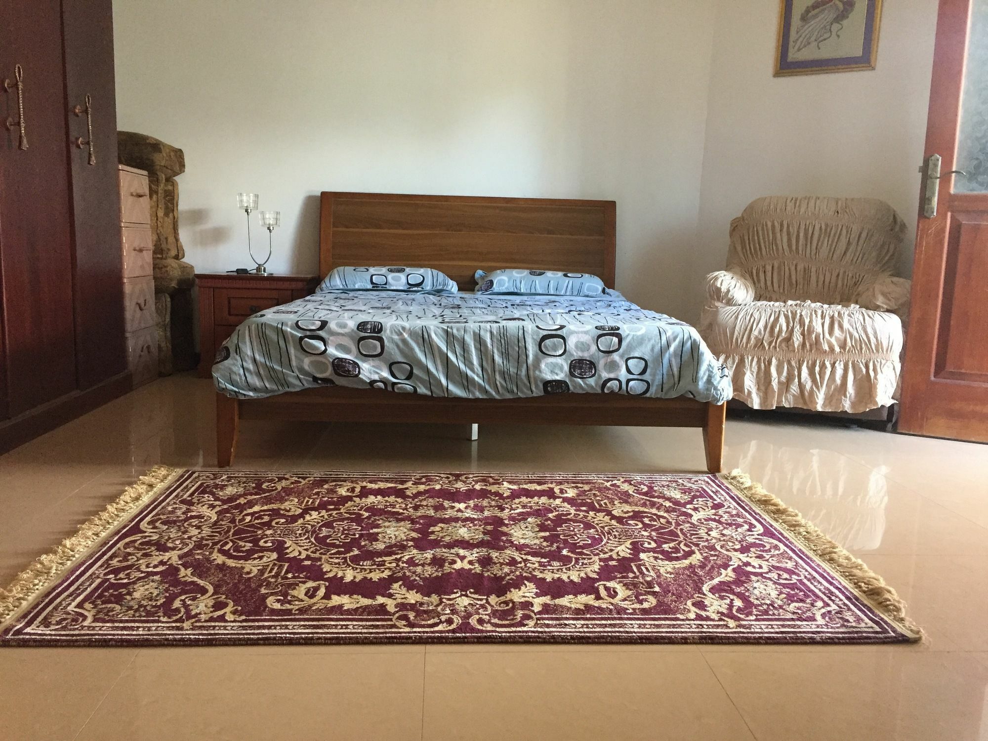 Resident View Homestay Канди Экстерьер фото